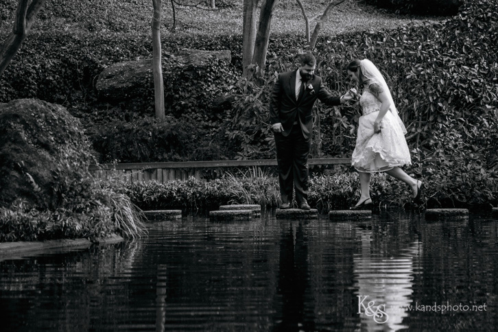 wedding at fort worth japanese garden